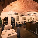 Oda ve Kahvaltı Palazzo Finati Alba (Piedmont)