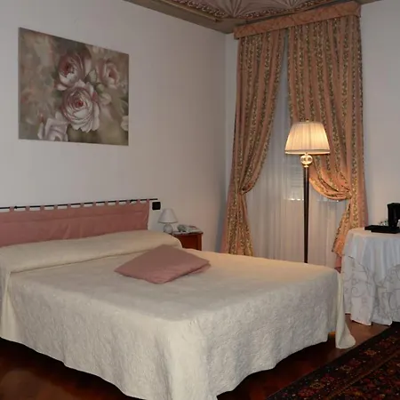 Palazzo Finati فندق مبيت وإفطار
