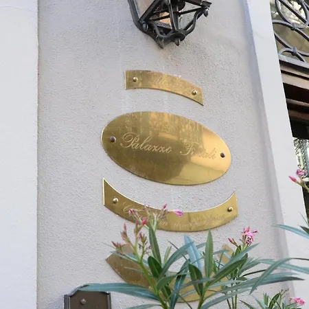 Bed and breakfast Palazzo Finati Alba (Piedmont)