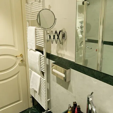 Bed and breakfast Palazzo Finati Alba (Piedmont)